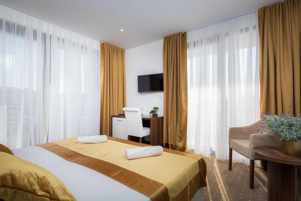 Hotel Perla Rogoznica  Exterior photo